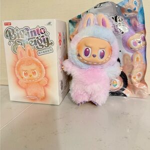 LABUBU MONSTERS Big into Energy Series-Vinyl Plush Pendant: LUCK